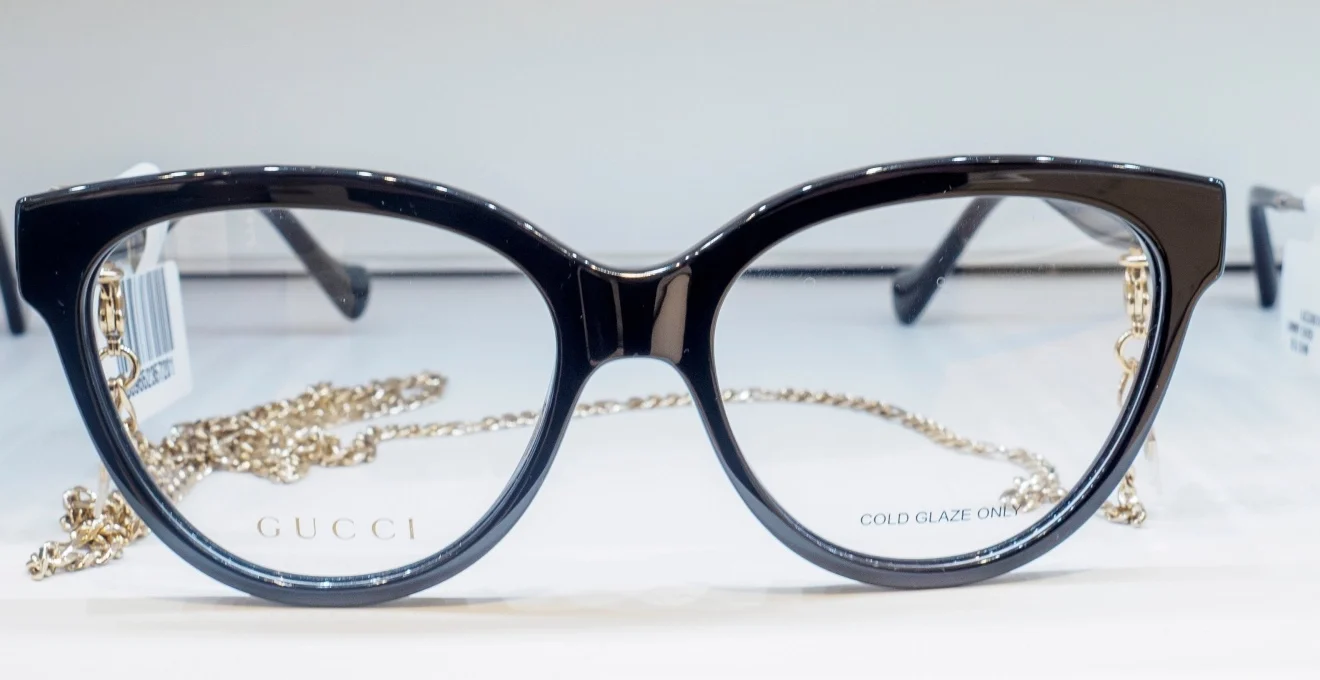 morphologie-du-visage-et-style-les-modeles-gucci-qui-subliment-les-traits-fins